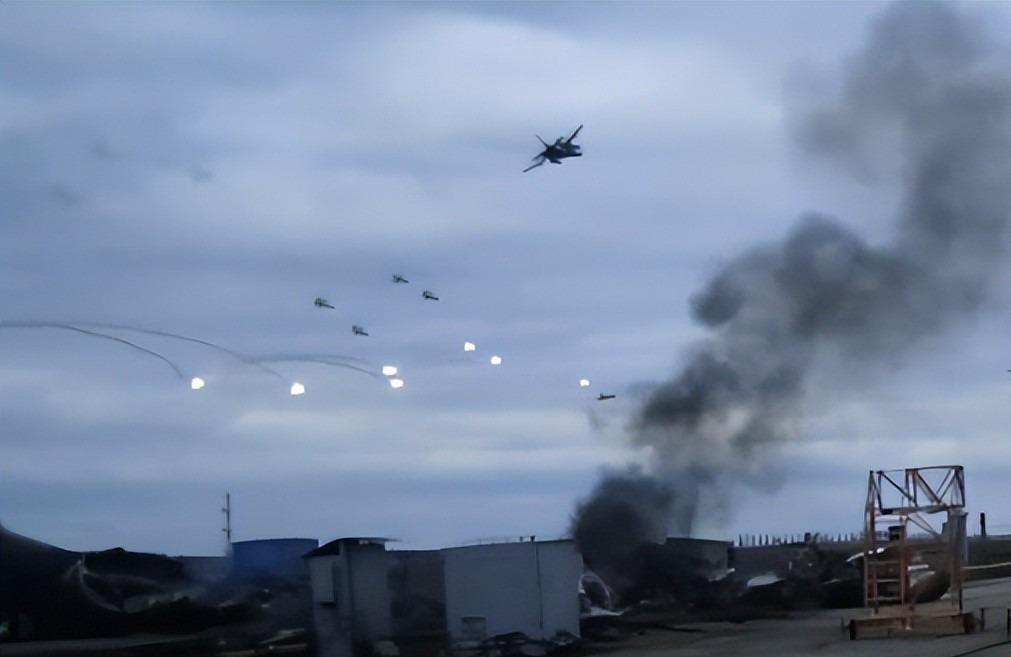 世俱杯-1：19，俄乌战损比披露，574架无人机和40枚导弹空袭，美工厂被炸