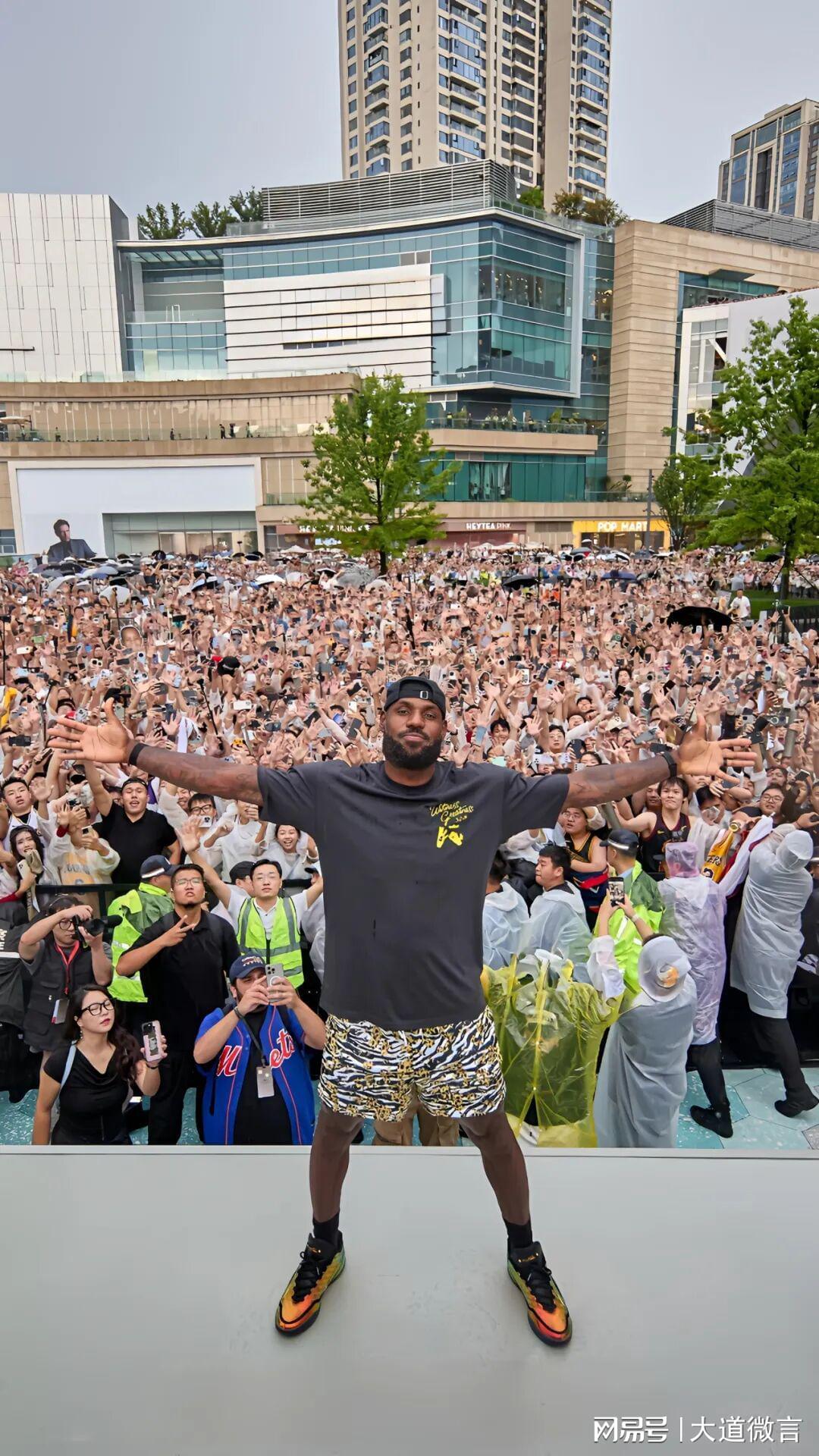 球星詹姆斯何德何能？竟在《人民日报》正版发表文章：原来如此