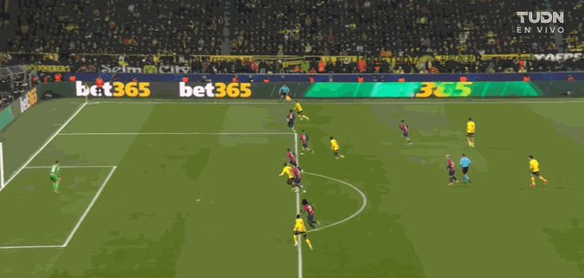 1733956932961031259.gif 世俱杯-【欧冠】多特2比3巴萨,吉拉西、费兰·托雷斯梅开二度