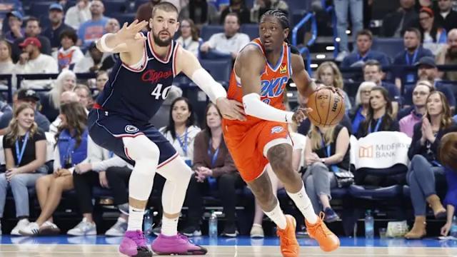 1732873505368002338.png 世俱杯买球APP-1.96米小前锋站五号位,杰伦早就习惯这种“疯狂”